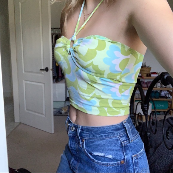 Cutest vintage Esprit swim top. Halter neck, size small. Great condition! - Picture 3 of 5